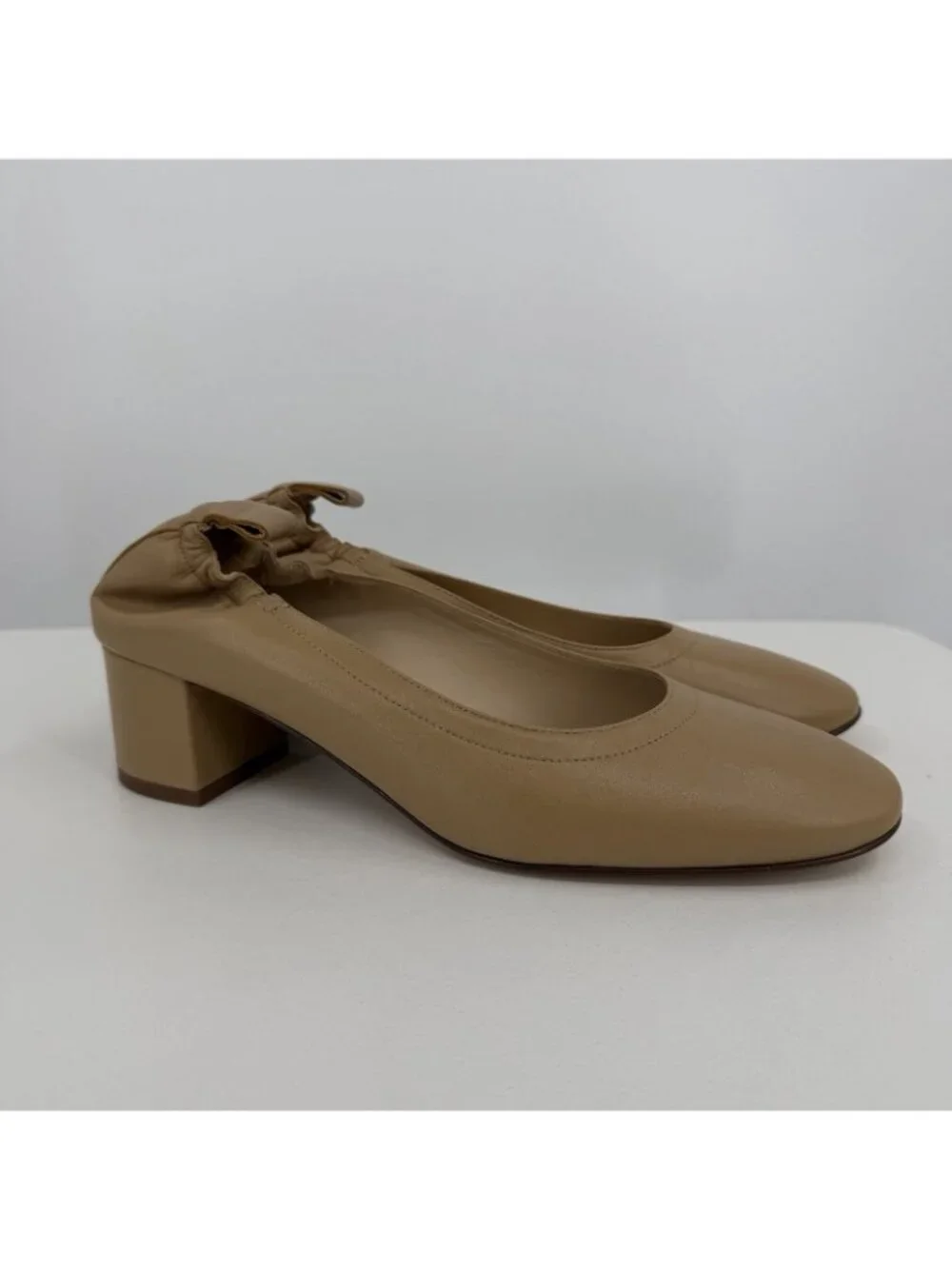 Everlane Italian Leather Day Heel Light Taupe 10 Women's Elastic Back Comfort
